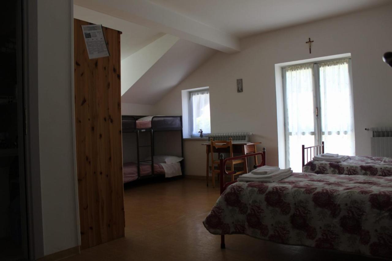 Casa Per Ferie Beatorosaz Hotel Чезана Торинезе Екстериор снимка