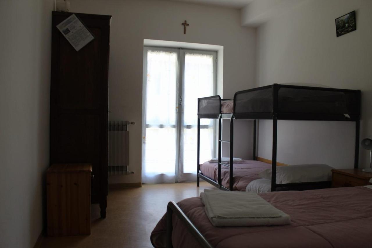 Casa Per Ferie Beatorosaz Hotel Чезана Торинезе Екстериор снимка