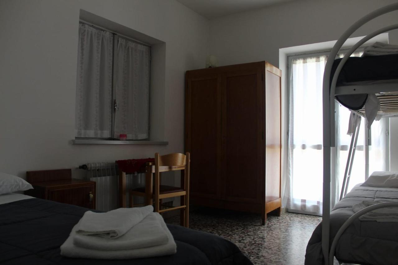 Casa Per Ferie Beatorosaz Hotel Чезана Торинезе Екстериор снимка