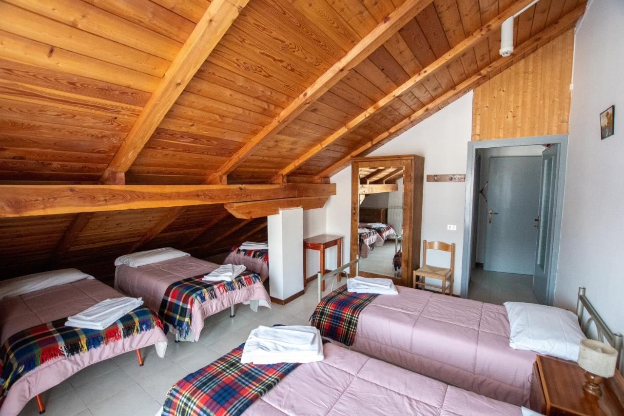 Casa Per Ferie Beatorosaz Hotel Чезана Торинезе Екстериор снимка