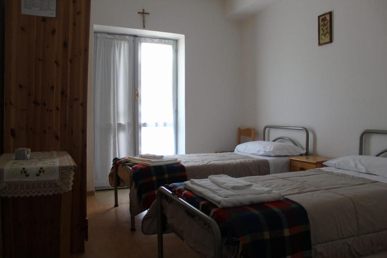 Casa Per Ferie Beatorosaz Hotel Чезана Торинезе Екстериор снимка