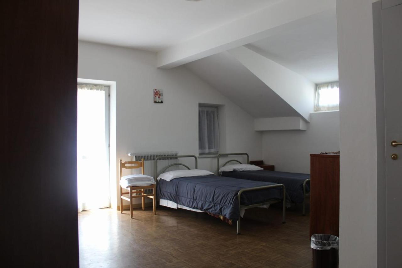 Casa Per Ferie Beatorosaz Hotel Чезана Торинезе Екстериор снимка
