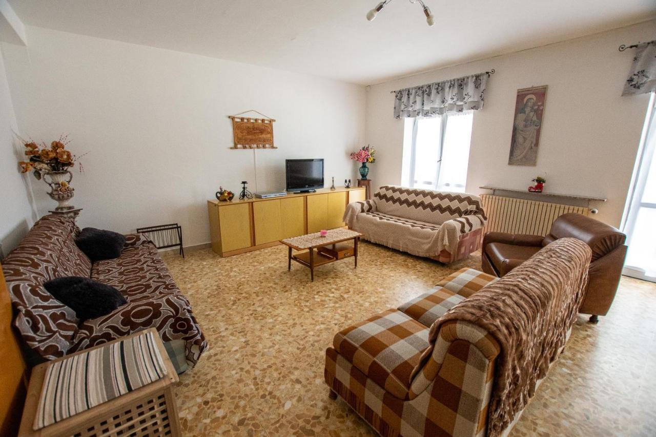 Casa Per Ferie Beatorosaz Hotel Чезана Торинезе Екстериор снимка